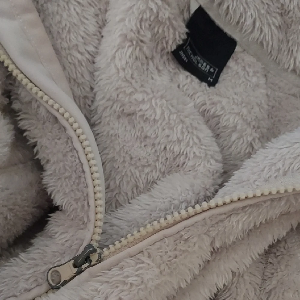 Cozy Cream-colored, Soft Jacket - Picture 7 of 7